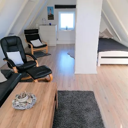 Mia, Urlaub Mit Hund, Eingezäunter Garten, Friedrichskoog-spitze